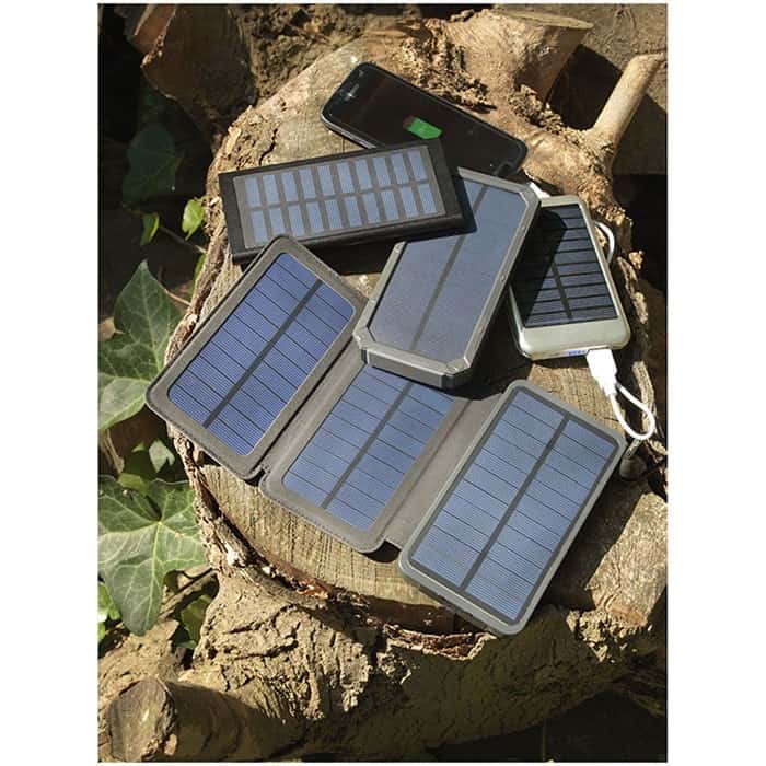 MP2671000-bateria-externa-solar-de-10000-mah-negro-intenso-10.jpg