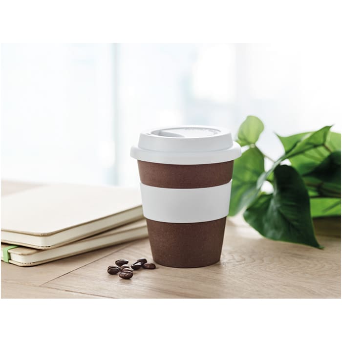 MP2964670-vaso-de-cascara-cafe-y-pp-blanco-2.jpg