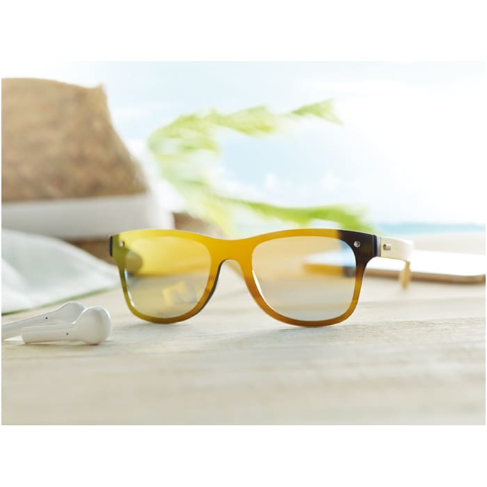 MP2969880-gafas-de-sol-patillas-bambu-amarillo-2.jpg